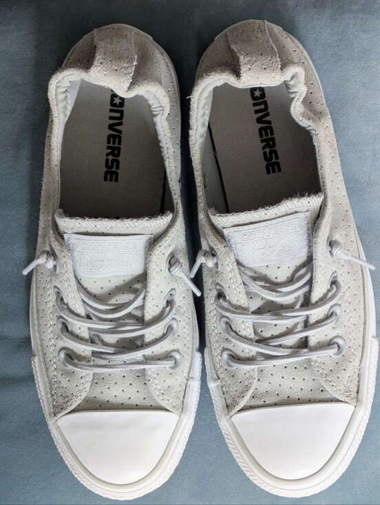 Converse Shoes - Converse Leather Light Gray Low-Top. Like New. Size 7